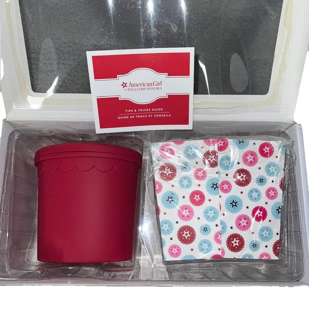 NIB American Girl by Williams-Sonoma Silicone Popcorn Popper 12 Decorative Boxes